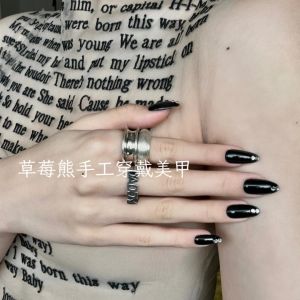 Black Rose Advanced Sensation Hot Girl Cool Glitter Handmade White Enhancing Nail Patch Trendy Wearable False Nails