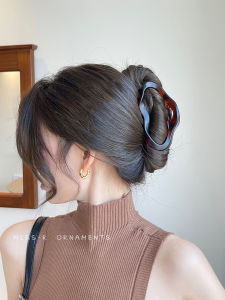 Large Size Liquid Cloud Hairpin Womens Stylish Hair Accessories Shark Clamp Back of Head Bun Maker Fashionable Hair Grips