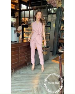 ⭐️FEMME ISSUE⭐️TOP เสื้อกล้ามปกสูท เสื้อกล้าม เสื้อทำงาน เสื้อกล้ามปกใส่ทำงาน