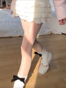 Princess Style Heart Shaped White Silk Scarf with Butterfly Knot Wa Set Pure Desire Charming Chinese Brand Shawl Hat Glove Kit