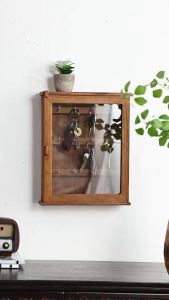 THAILUCKY ตู้กุญแจ ไม้สักเก่า กล่องเก็บกุญแจติดพนัง ตู้เก็บเก็บของเล็ก มีบานไม้ปิด สีไม้ ตกแต่งบ้าน จัดส่งฟรี