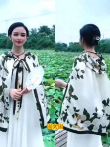 Miss He Cape and Shawl Loose One Western Style Outdoor Windproof Lotus Leaf Collar Hooded Sunscreen Mom Cloak