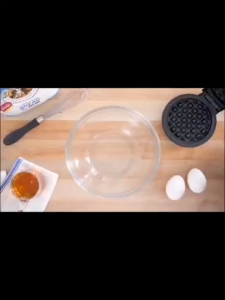 Mini Electric Waffle Maker Non-Stick Pan Easy To Clean Childrens Breakfast Machine Eggcake Sandwich