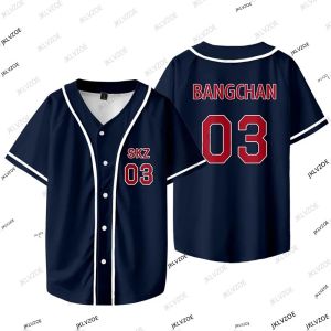 KPOP FELIX BANGCHAN CHANGBIN HYUNJIN SEUNGMIN LEE รู้เบสบอลแขนสั้นเสื้อยืดกราฟิกผู้หญิงผู้ชายขนาดใหญ่ Tees