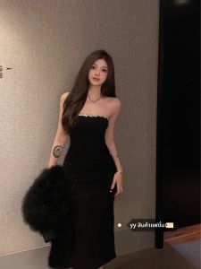 ชุดเดรสยาวคลุมเข่าสายเดี่ยวสีดำ เดรสเก้าส่วนสำหรับผู้หญิง ชุดเดรสทรงเอเอวสูง แขนกุด ชุดคลุมไหล่ กระโปรงทรงเอ