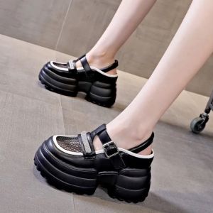 Dép nữ mới phong cách 2024 web bánh mì thời trang đầu Xăng đan đế xuồng cho phụ nữ