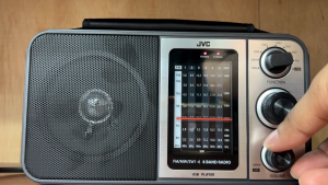 JVC RA-HRU30 Multi-Band Radio FM / AM / SW1-6 | USB Playback | AC/DC Power | Portable Classic Radio