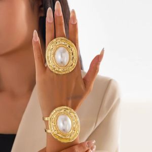 Ingemark 2Pcs/Set Exaggerated Circle Chunky Adjustable Open Cuff Bangles Imitation Pearl Rings for Women Grunge Jewelry Set Gift
