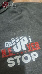 Jaket Zipper Pria Distro Uncle.Clothing Warna Hijau Abu Tua Sablon Never - Sweater Resleting Murah