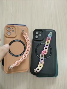 Case Chain Leather Case - Softcase Untuk iPhone 7 8 SE2020 7+ 8+ X XS XR XSMAX 11 12 13 14 PRO PROMAX