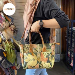 Tophandel bisa slempang / selempang kulit sapi asli motif ecoprint jahit tangan by moje jogja