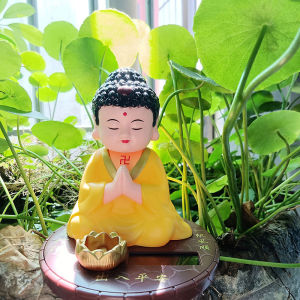 Solar Powered Buddha Hall Decoration Car Interior Ornament Living Room Small Monk Nodding Automobile Decorative Accessories