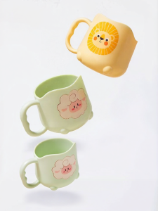 KUB | Child Anti-fall Toothbrush Cup
