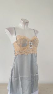 ชุดผ้าซาตินเซ็กซี่ ชูด ลูกไม้ และสายสะพายไหล่ ปรับได้ สายสะพาย ผ่าสูง พร้อมส่งจากไทย H9144