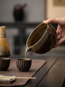 Glaze-changing Ceramic Tea Bowl with Spout Set Matcha Whisk