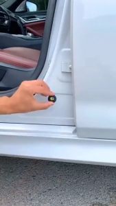 Nút cao su giảm chấn chống sốc bảo vệ cửa ô tô giảm lực khi đóng mở cửa