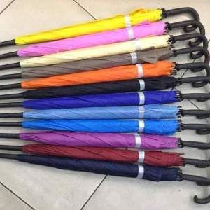 Versatile 22 Inch Umbrella - Stylish Random Colors for Sunny and Rainy Days"