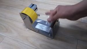 ***READY STOCK*** Metal Steel Table Tape Dispenser Suitable For Tape Below 50mm Tape Holder Table Cutter Easy Packing