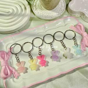 50 pcs || Souvenir Gantungan Kunci Rabbit mix Warna || Souvenir Keychain Rabbit || Souvenir Wedding || Ulang Tahun dan acara lainnya