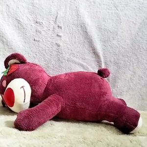 DREAMTOYS96 Boneka Lotso Tidur Lying Lotso M