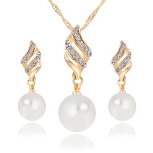 European and American Fashion Simple Pearl Diamond Twist Chain Earrings Necklace Jewelry Set