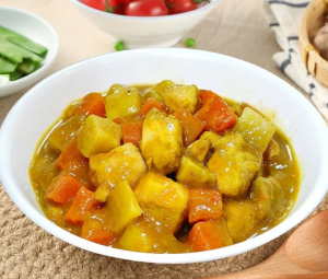 แกงอุณหภูมิปกติ ไก่ต้ม แพ็คเก็ต อาหารสำเร็จรูป 200g*5   咖喱鸡肉