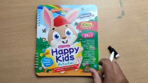 Buku Anak Wipe & Clean Happy Kids Activities