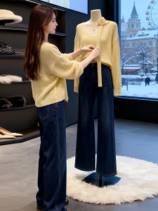 Shalldoer | Autumn and Winter Loose Knit Sweater with 3D Flowers and Sashes Apricot