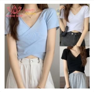 เสื้อครอปผ้าเรียบใส่สบายๆ ครอปเต็มตัวเนื้อผ้านิ่มๆ เสื้อครอปคอวีแขนสั้นสไตล์เกาหลีราคาถูกๆ