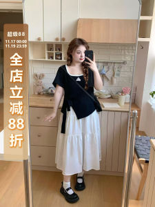 Áo Thun Cotton Cỡ Lớn Cho Nữ Tay Ngắn Cổ Vuông Thêu Thỏ Thắt Lưng Bên Hông Màu Tương Phản Che Phủ Mỡ Giảm Béo Mùa Hè 2025