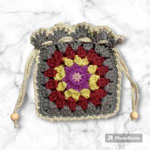 กระเป๋าหูรูด โครเชต์  Crochet Drawstring Bag