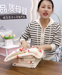 ผ้ามัสลิน แบมบู ผืนใหญ่ พร้อมส่ง มีให้เลือกหลากหลายลาย เนื้อผ้านุ่ม ใช้ห่อตัว ใช้คลุมให้นม เป็นผ้าห่ม ใช้ได้อเนกประสงค์