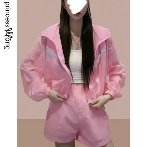 WANGGONGZHU | Princess Style Womens Summer Lightweight Short Sleeve Hat Sportswear Two-Piece Set Breathable Sun Protection Casual Shorts