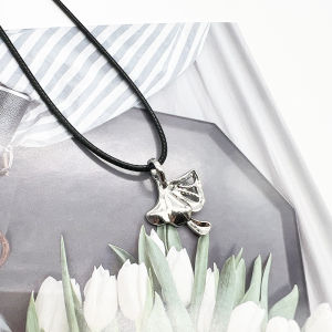 Anime Game Tears of Themis Necklace Vilhelm Richard Albert De Haspran Adjudicator Ginkgo Leaf Plant Pendant Cosplay Accessory