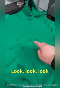 สเปรย์ทำความสะอาดเสื้อผ้า - สเปรย์ทำความสะอาดผ้าล้ำลึก - ผงซักฟอก ไม่ว่าจะเป็นคราบน้ำผลไม้บนชุดนักเรียนของลูก คราบน้ำมันบนเสื้อของสามี หรือคราบเหงื่อบนข้อมือของเขา ก็สามารถจัดการได้! ผ้าฝ้าย ผ้าลินิน ... ผ้าทุกชนิด สามารถใช้ได้โดยไม่ทำลายเนื้อผ้า