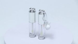(N) 1Pcs Silver Heart-shaped 2.5ML Empty Lip Balm Tubes Transparent Lip Gloss Tube Container With Cap Cosmetic Sample Container