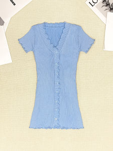 ชุดเดรสสั้นผ้าโพลีเอสเตอร์สไตล์เกาหลีสำหรับฤดูใบไม้ผลิและฤดูร้อน ทรงเข้ารูปเอวสูง แขนสั้น คอวี สีพื้น กระดุมเดียว