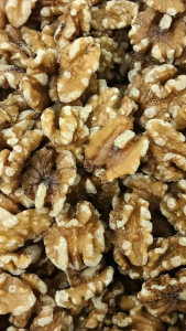 美国核桃 500g USA California White Walnut Nuts Kekacang Grade 80 Whole 20 Halve 坚果 核桃堅果