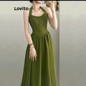 เดรสเจ้าหญิง เดรสยาวคล้องคอเปิดหลัง สีเขียว ผ้าพริ้ว