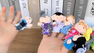 Bộ rối tay thú bông hoạt hình xỏ nóng cho bé – Đồ chơi kể chuyện giáo dục mới nhất 2025