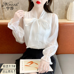 เสื้อเชิ้ตผ้าชีฟองสีขาวผูกโบว์ผีเสื้อสำหรับผู้หญิงฤดูใบไม้ผลิฤดูใบไม้ร่วงฤดูหนาว 2025 ใหม่ เสื้อผ้าทำงานสไตล์เกาหลี แขนยาว ทรงตรง