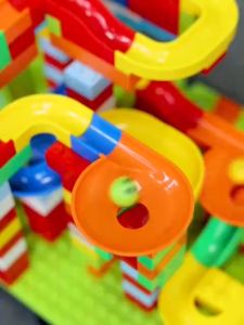 Đồ Chơi Trẻ Em Thông Minh Freeship Đồ Chơi Lắp Ráp Cầu Trượt Thả Bi 168 Chi Tiết Đồ Chơi Phát Triển Trí Tuệ Cho Bé Quà Tặng Sinh Nhật