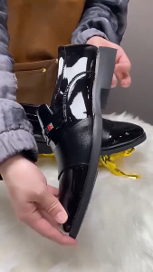 Men Formal Leather Shoes Slip on Patent Leather Mens Casual Business Shoe Office Work Shoes Pointed Toe Shoes for Men Black