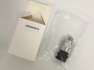 Số OE của cảm biến công tắc áp suất 0045455414 MỘT 0045455414 Dành cho phụ tùng xe tải BEN