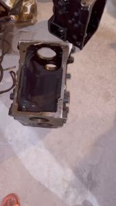 Vỏ hộp số chính xe ô tô 35 đến 7 tấn loại EQ145 EQ545 số phụ đàng trước hoặc sau phổ biến cho xe ô tô