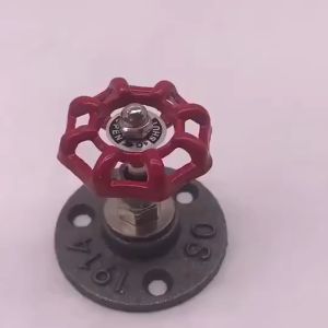 1 Inch 1/2 Inch 3/4 Inch Wall Pipe Iron Flange Floor Pipe Flange Decoration Pipe Flange