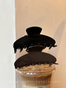 Elegant Chocolate Acetate Hair Claw Clip: Stylish & Fresh Out New