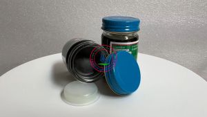 Dầu Thái Lan - Dầu cù là Mặt trời đỏ (Cù là đen) 60g - Giảm nhanh các cơn đau nhức cơ xương khớp.
