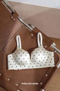 Ultra-Thick 6cm Bralette Gathered No Steel Ring Adjustable Thickened Strapless Bra for Teenage Girls And Side Breast Collection