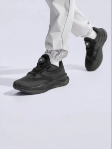 moodytiger | Insulated Winter Girls Running Shoes